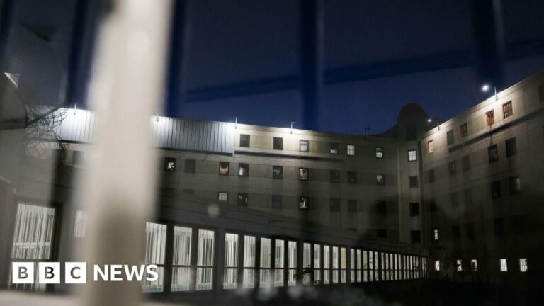 French prisons hit by wave of overnight attacks