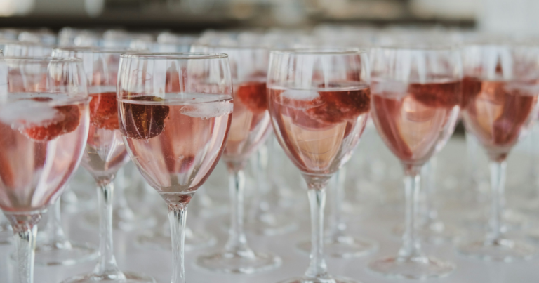Here’s where you can get unlimited Rosé in Dubai for just Dhs80