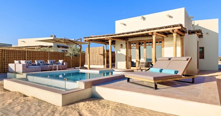 10 bucket list UAE staycations every resident should do