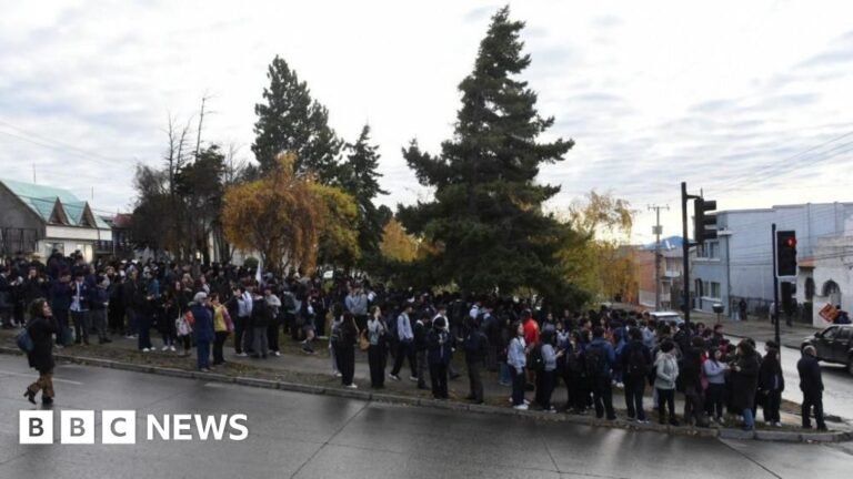 Evacuations in Chile and Argentina after tsunami warning