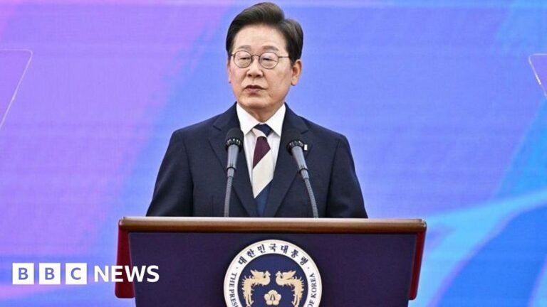 New leader Lee Jae-myung pledges to ‘unite’ a divided country New leader Lee Jae-myung pledges to ‘unite’ a divided country