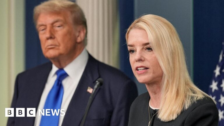 US drops charges against doctor accused of destroying Covid vaccines