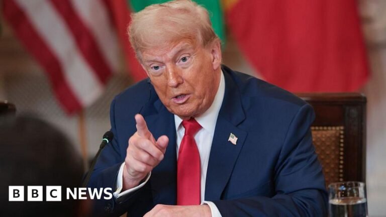 Trump says EU and Mexico face 30% tariff from August
