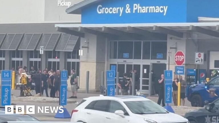 Walmart stabbing in Michigan leaves 11 injured Walmart stabbing in Michigan leaves 11 injured