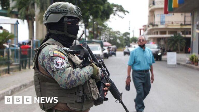 Ecuador nightclub shooting kills eight people