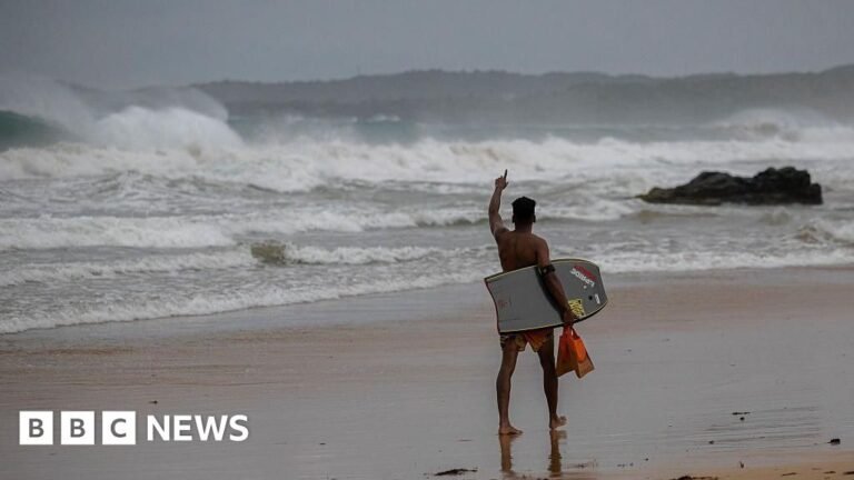 Dangerous seas forecast for US East Coast as storm grows