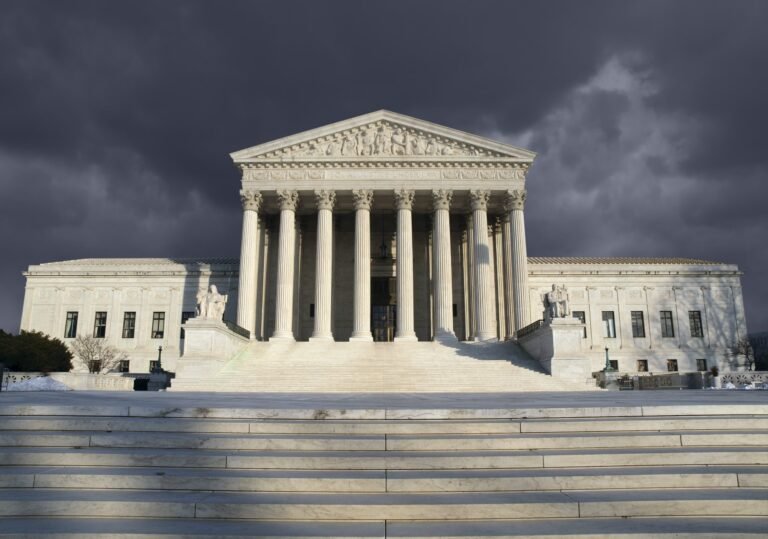 The strange case of the superfluous sentence
