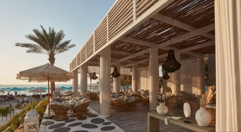 Beach club review: Summersalt, Jumeirah Al Naseem