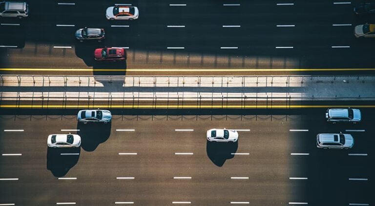 Sharjah introduces new dedicated lanes for bikes, buses and trucks