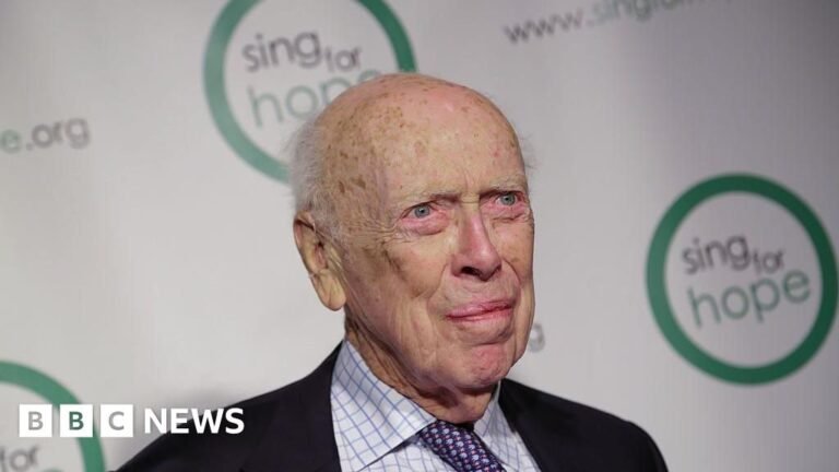 DNA pioneer James Watson dies at 97 DNA pioneer James Watson dies at 97
