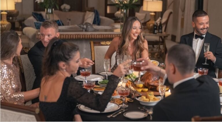 One&Only Royal Mirage unwraps the holidays: Tea with sparkle, roasts to-go, beachside dining and a chic New Year’s countdown