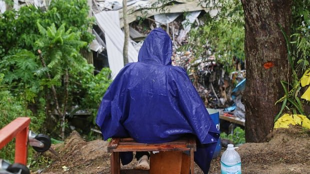 Rescuers detect ‘signs of life’ after garbage avalanche in Philippines killed 4, left dozens missing Rescuers detect ‘signs of life’ after garbage avalanche in Philippines killed 4, left dozens missing