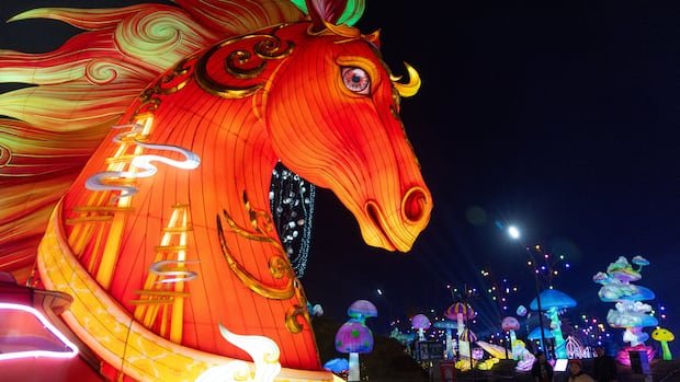 Mulan, mythical beings dazzle at annual Chinese lantern festival Mulan, mythical beings dazzle at annual Chinese lantern festival