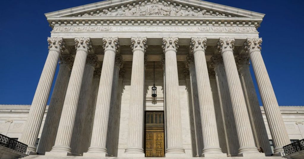 When (if ever) it’s appropriate to make jokes, take selfies, or curse before the court