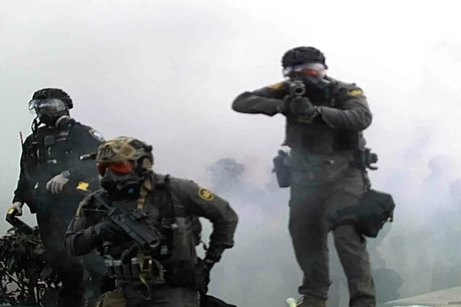Lawmakers Demand Reforms to Immigration Officers’ Use of Tear Gas and Pepper Spray — ProPublica