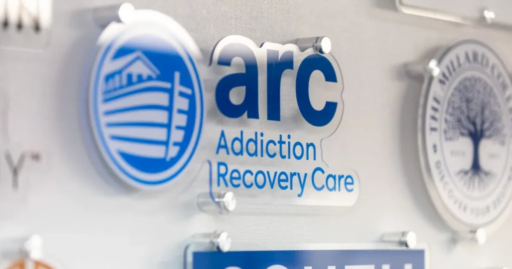 Addiction Recovery Care Founder Tim Robinson Indicted in Federal Court — ProPublica Addiction Recovery Care Founder Tim Robinson Indicted in Federal Court — ProPublica