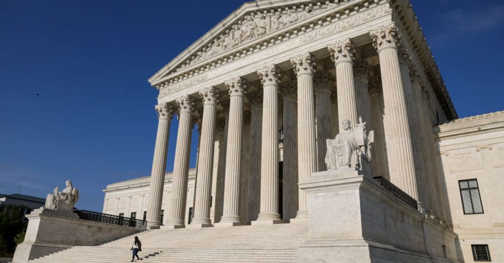 Court sides with challenger to law banning drug users from possessing guns