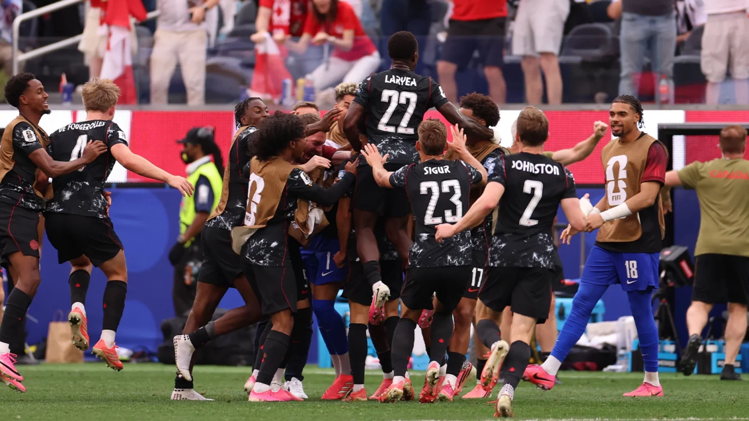 Canada top South Africa with last-gasp winner, advance to World Cup R16
