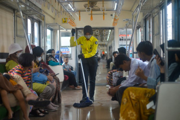Govt plans to limit outsourcing to four service categories
