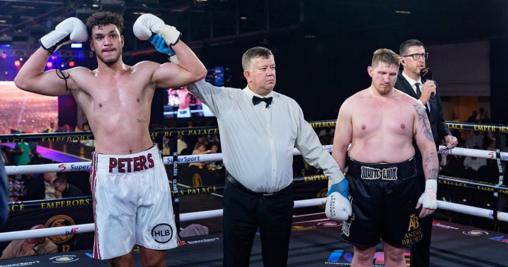Kadima and Peters shine as South African boxing stars rise Kadima and Peters shine as South African boxing stars rise