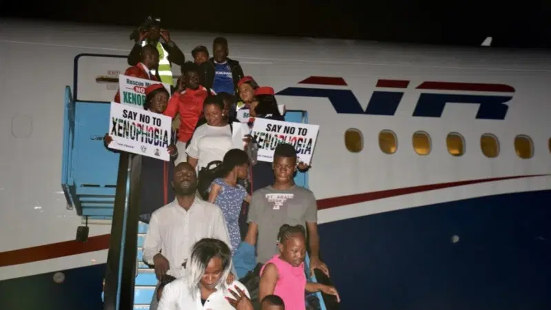 Xenophobic attacks: 1,516 Nigerians flee from South Africa Xenophobic attacks: 1,516 Nigerians flee from South Africa