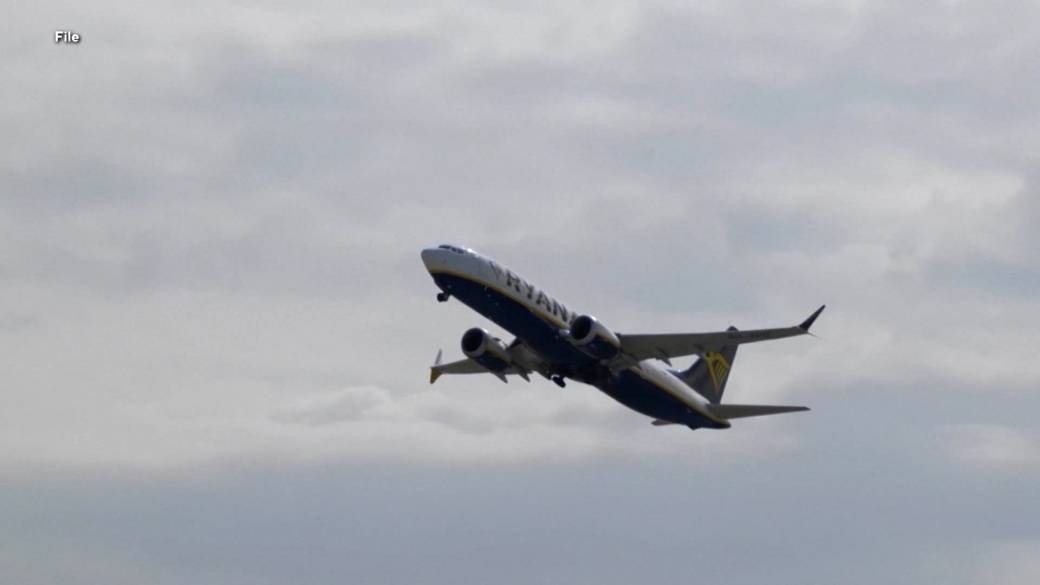 Click to play video: 'Passenger’s head and shoulders sucked out of window on Ryanair flight'