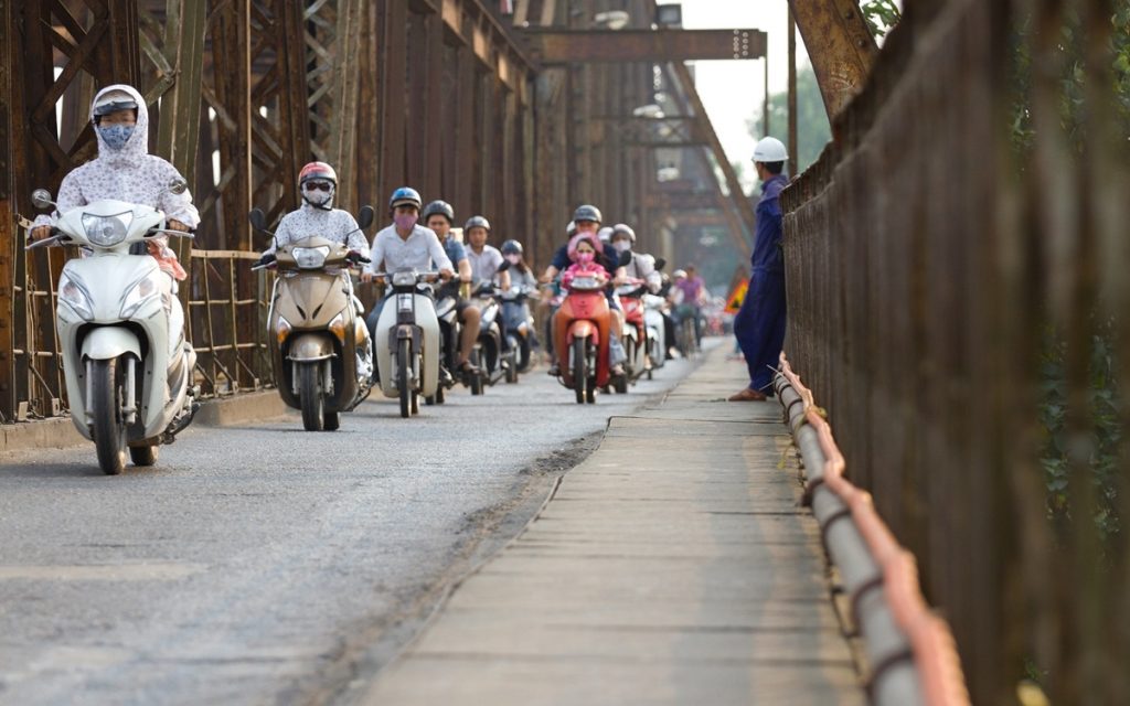WHO convenes global experts to develop new road safety legal guidance